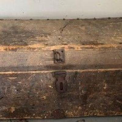 Rustic trunk