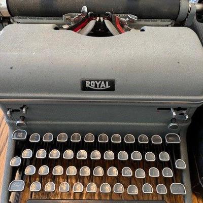Royal typewriter closeup