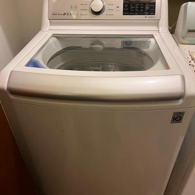 Washer in excellent condition.