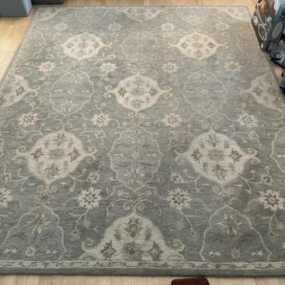Gray/Cream Pattern Wool Rug