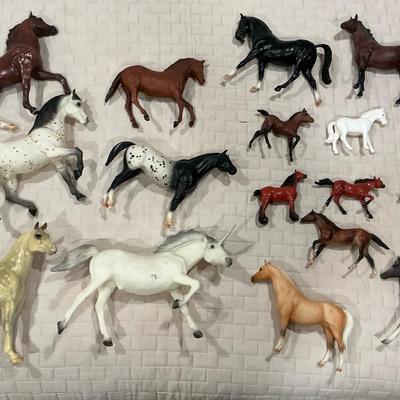 Vintage Toy Horse Figures