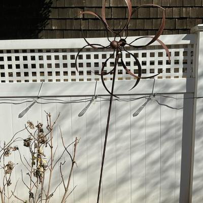 5’ Tall wind Spinner