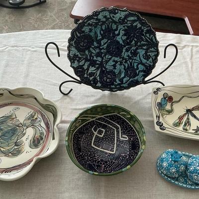 Handmade Pottery - Salamon & More