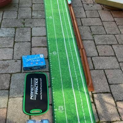 Perfect Practice Golf Putting Green 