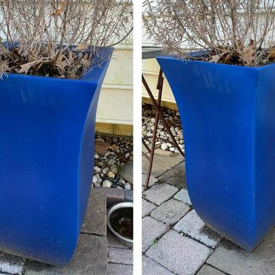 2 Tall Blue plastic Planter 