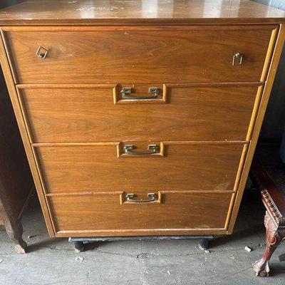 #13006 • 4 Drawer Wooden Dresser
