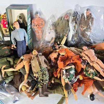 #14036 • Over (30) G.I. Joe Figures
