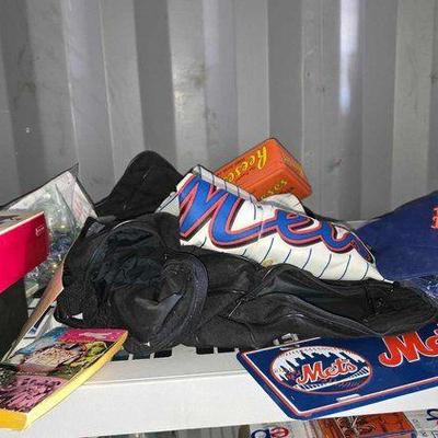 #13580 • NY Mets Jersey, Hat & More
