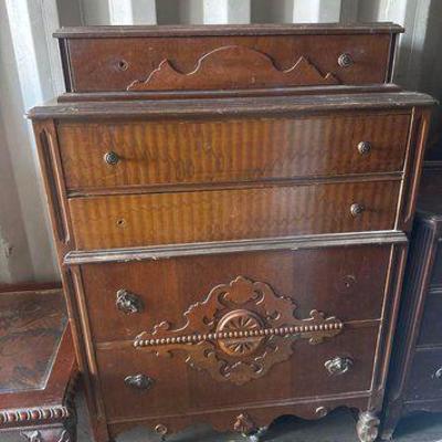 #13010 • 5 Drawer Wooden Dresser

