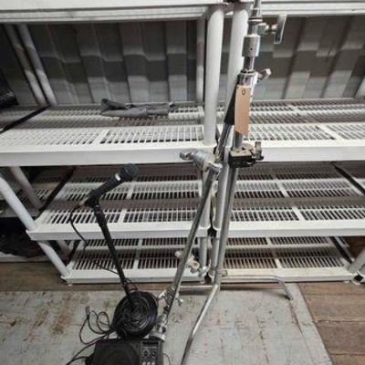 #7518 • Microphone, Stand, Speaker & Power Cords
