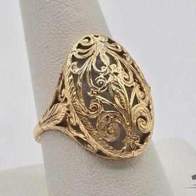 #708 • 14k Gold Ring, 3.74g
