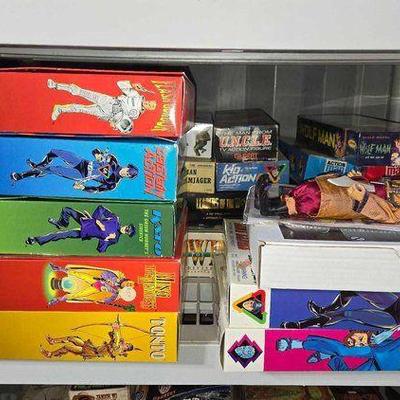 #13640 • (25) Action Figures
