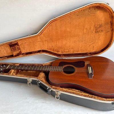 #13522 • Guild Guitar & Case

