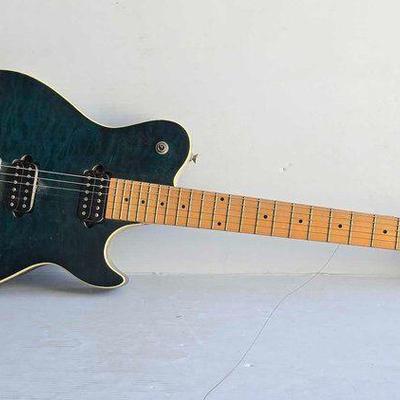 #13562 • Silvertone Electric Guitar

