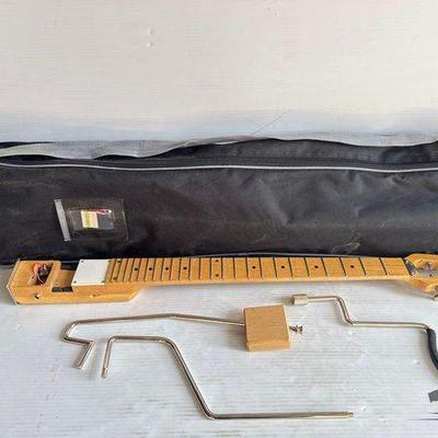 #13518 • Ministar Basstar 4 String Bass & Case
