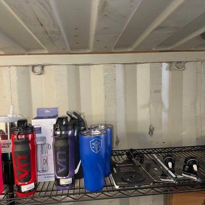 #4538 • NEW!!! (13) Water Bottles and Accessories

