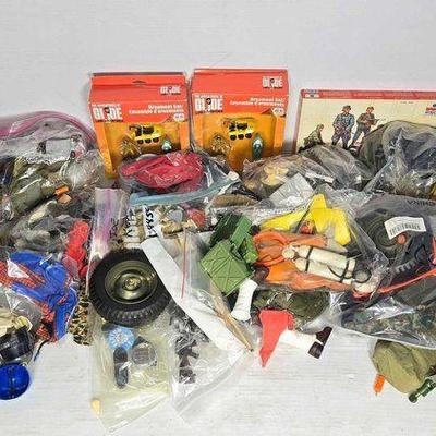 #14078 • G.I. Joe Clothing & Accessories
