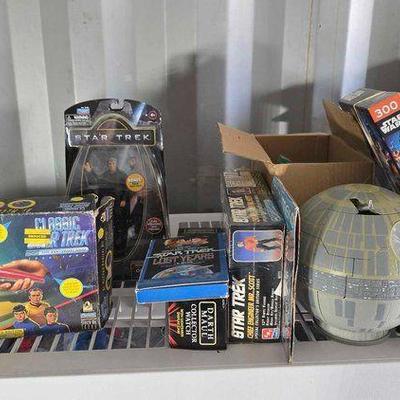 #13648 • Star Wars, Star Trek Toys & Figures
