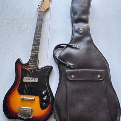 #13110 • Guitar & Case
