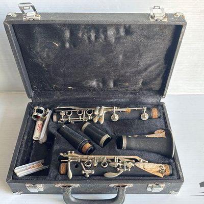 #13508 • Clarinet & Case
