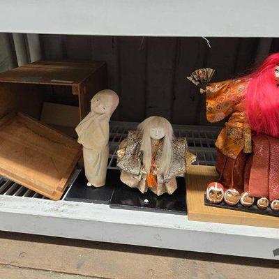 #7604 • (3) Oriental Style Women Figurines & Wood Box
