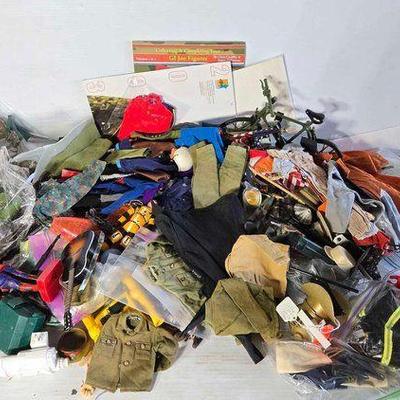 #14044 • G.I. Joe Accessories & Clothing
