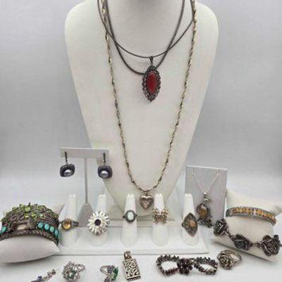 #900 • Sterling Silver Necklaces, Pendants, Bracelets, Earrings & Rings, 280g
