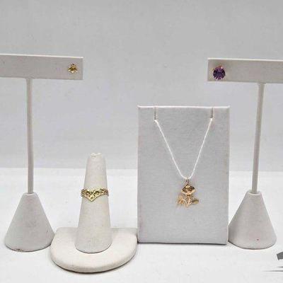 #704 • 14k Gold Ring, Pendants & Earrings with Amethyst, 3.89g
