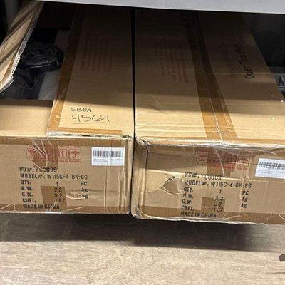#4564 • NEW!!! (2) Bathroom Vanity Light
