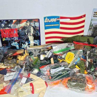 #14082 • G.I. Joe Accessories & Clothing
