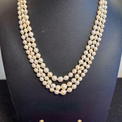 Sea Pearls
