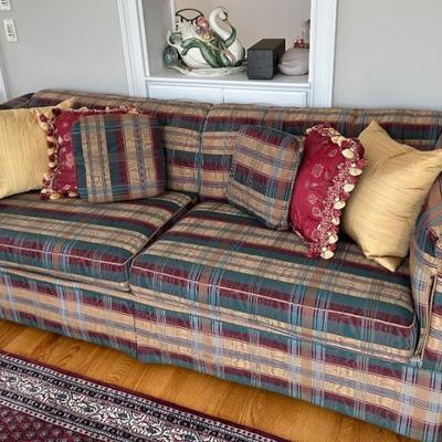 Hickory Design Plaid Couch. 35" deep x 31" high x 87" long. In excellent condition.