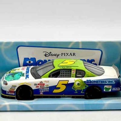2001 Team Caliber TERRY LABONTE #5 Monsters Inc Diecast Nascar 1/24 Preferred
