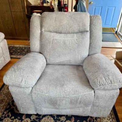 Like New Plush Power Recliner
