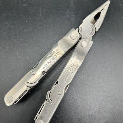 Leatherman Super Tool 200 in Original Case
