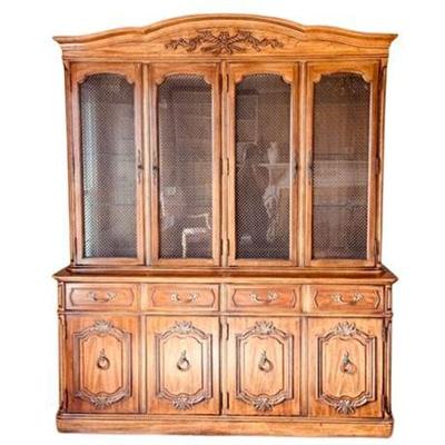 Lot 003-143   
Thomasville China Breakfront Cabinet