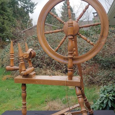 Wood Spinning Wheel 
