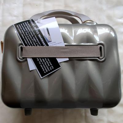 Marcy Mckenna Essentials Milan Beauty Case NIB