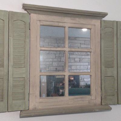 Mirror w/Shutters 