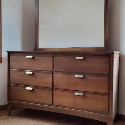 Vintage Dresser and Mirror 