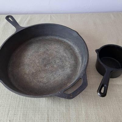Lodge Cast Iron Skillet and Melting Pot