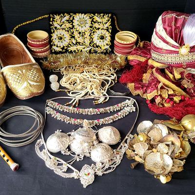 Women's Indian Shoes & Accessories 