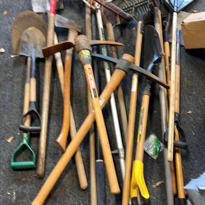 Yard of the Year Tool Kit
