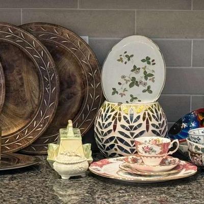 Kitchen Items Featuring Wedgwood, Limoges, Royal Albert & More 