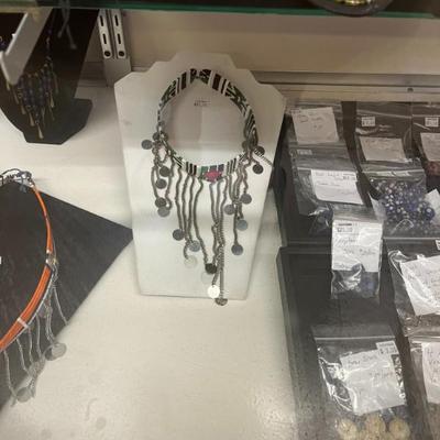 Sale Photo Thumbnail #145