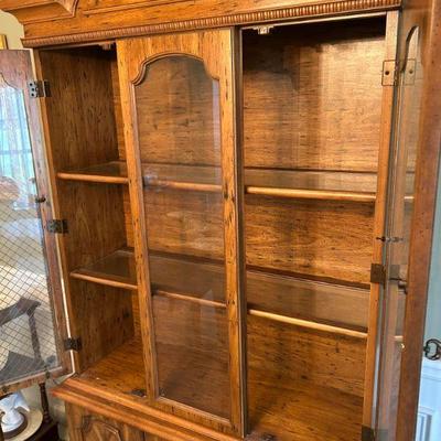 MCM China Cabinet / Display Cabinet 