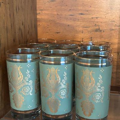 Vintage Jeanette Harp and Laurel Tumblers 