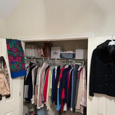 HUGE Selection of Clothing and Shoes! Ladies - L/XL Tops & 14/16 Bottoms. Men M/L Tops & 36 Bottoms. 