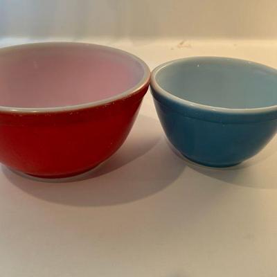 Pyrex Colored Bowls 