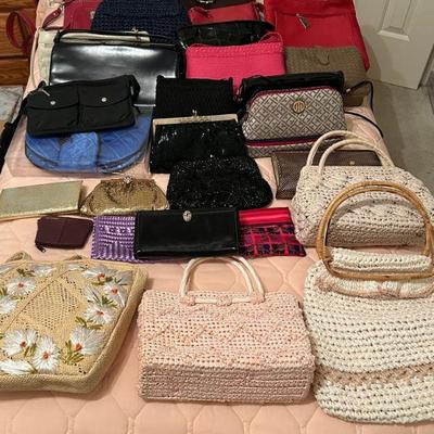 Purses and Handbags 